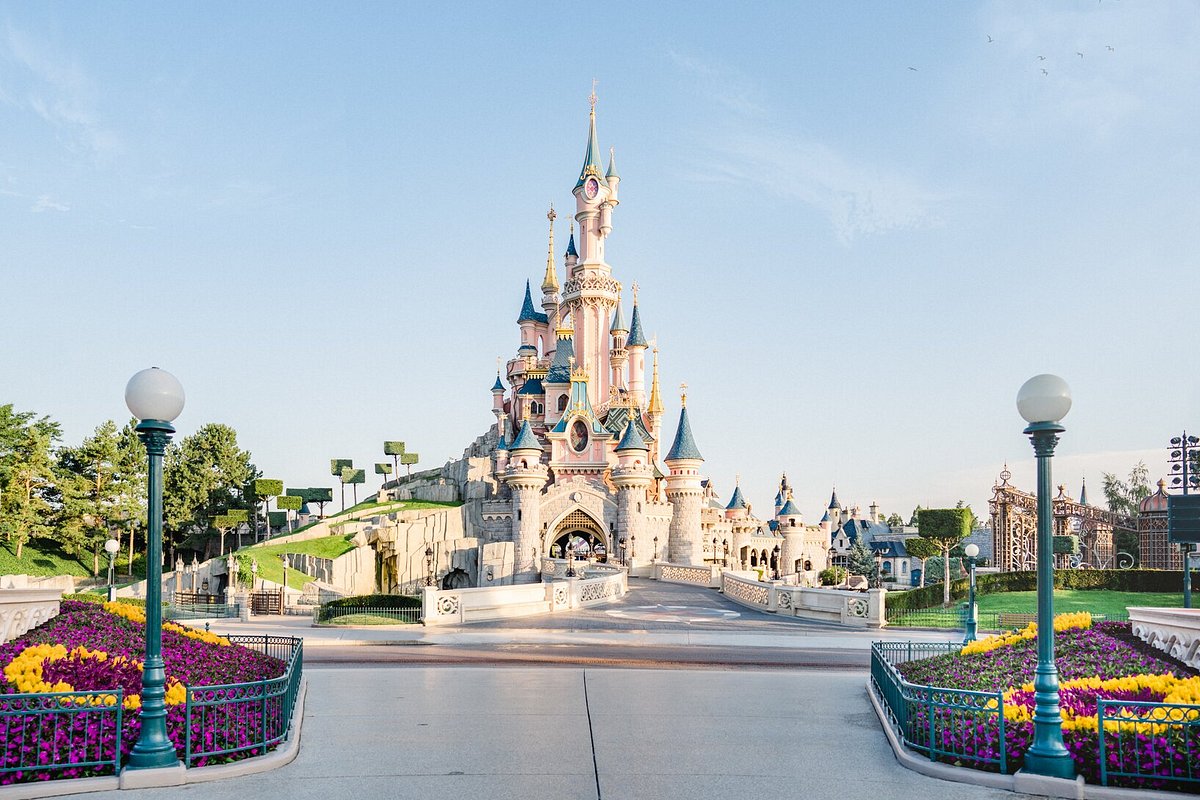 disneyland-paris_Sx77WfZiut.jpg