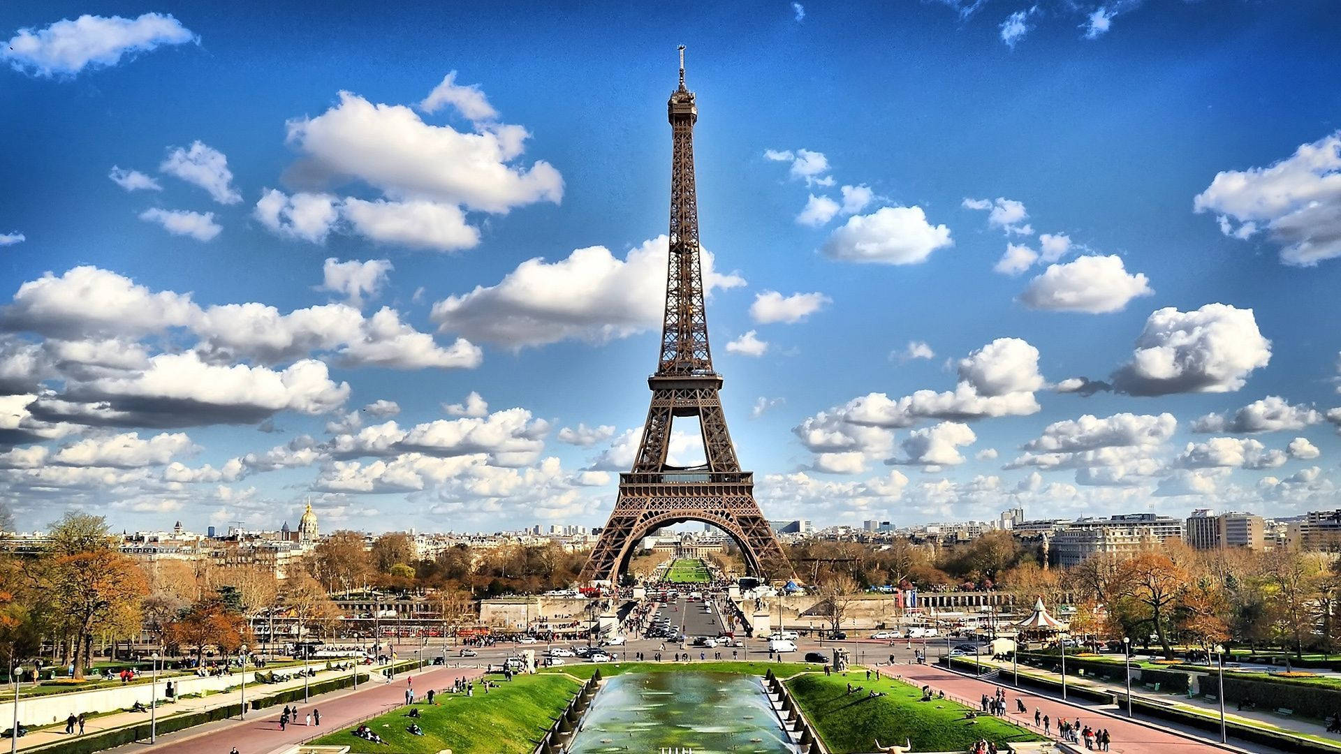 paris-zy4x2ow5p7j5qi4a_jm8UD2Do9A.jpg
