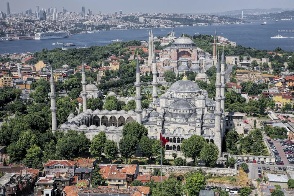 view-Blue-Mosque-Istanbul-Hagia-Sophia_UXn1562Rko.webp